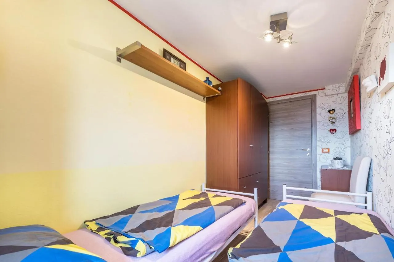 Apartment Ferienwohnung In San Zeno Mit Schoenem Seeblick San Zeno di Montagna